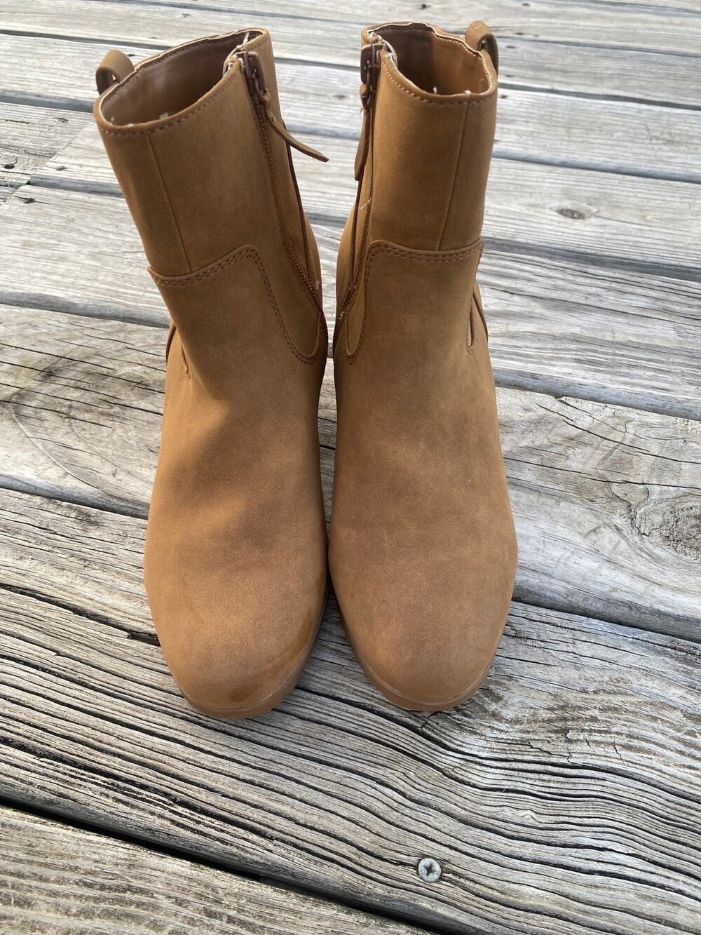 Soul Naturalizer Haley Wedge Booties - Light Brown - Size 7.5W